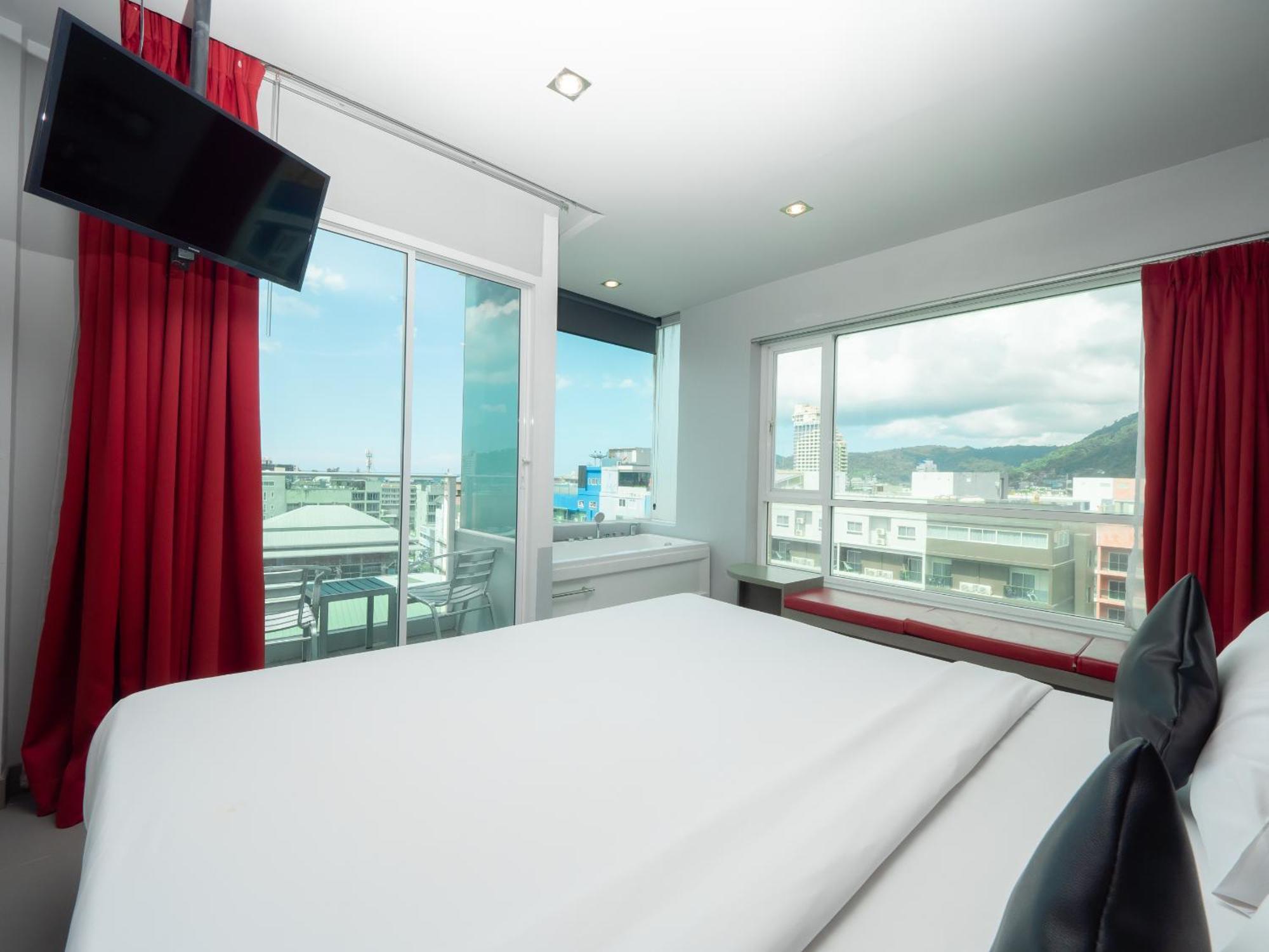 Neon Patong Hotel Exterior photo