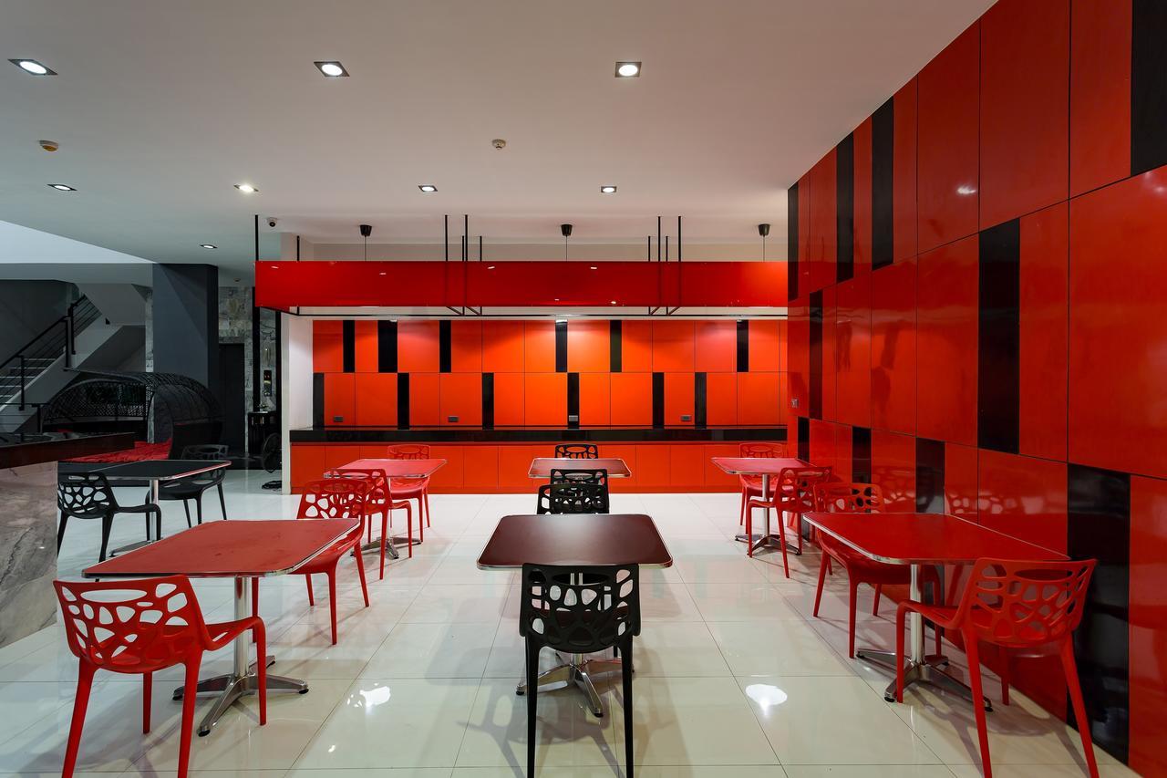 Neon Patong Hotel Exterior photo